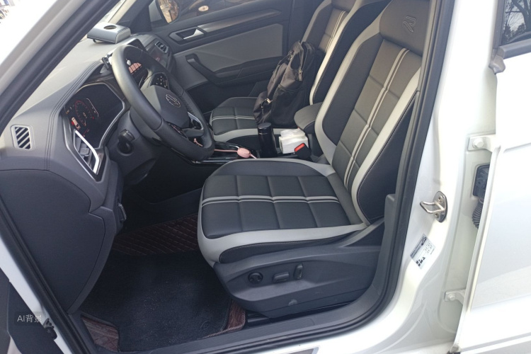 T-Roc 2024 #17 T-Roc 2024 car image #17