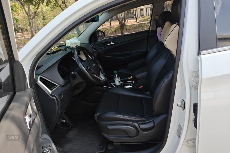 Hyundai Tucson 2016 car image #17