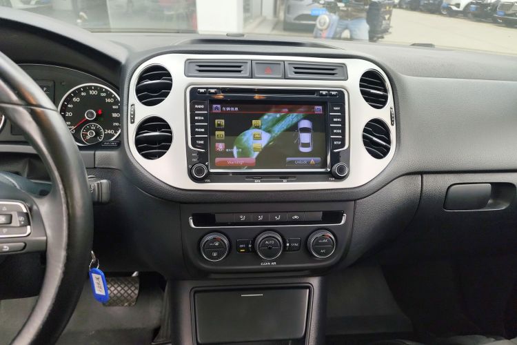 Volkswagen Tiguan 2017 #17 Volkswagen Tiguan 2017 car image #17