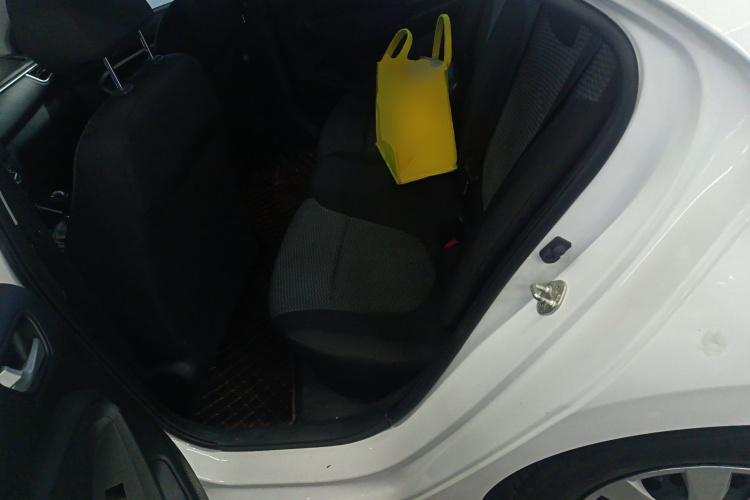 Hyundai Reina 2019 car image #17