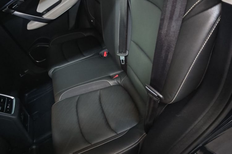 GEELY Boyue 2021 image de voiture #17