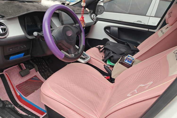 BYD e1 2020 car image #17