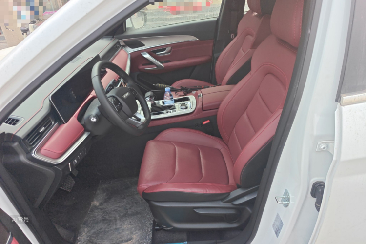 X70 PLUS 2025 car image #17