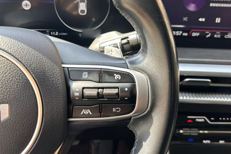 起亚 起亚K5 2022 汽车图片 #17