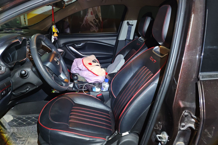 Soueast DX7 2017 #17 Soueast DX7 2017 car image #17