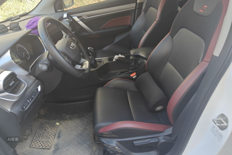 GEELY Coolray 2022 car image #17