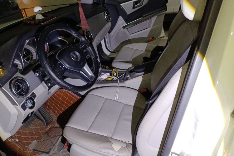 Mercedes-Benz GLK Class 2013 car image #17