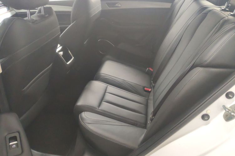 Chery Arrizo 5 Plus 2021 immagine di auto #17