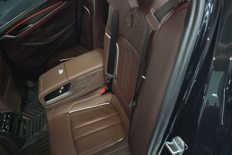 BMW 5 Series 2020 #17 BMW 5 Series 2020 car image #17