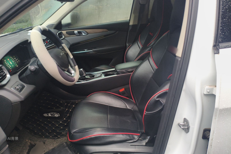 Lynk & Co 01 2019 car image #17
