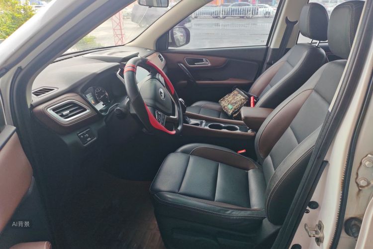 SWM X7 2018 изображение автомобиля #17