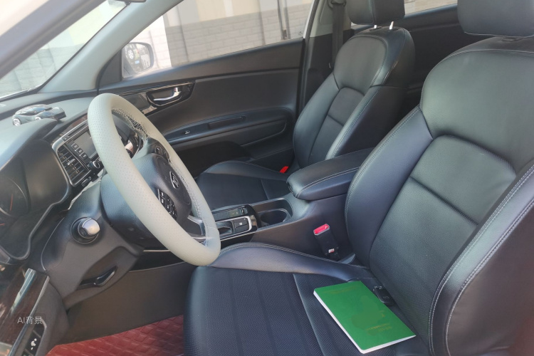 起亚 起亚K4 2014 汽车图片 #17