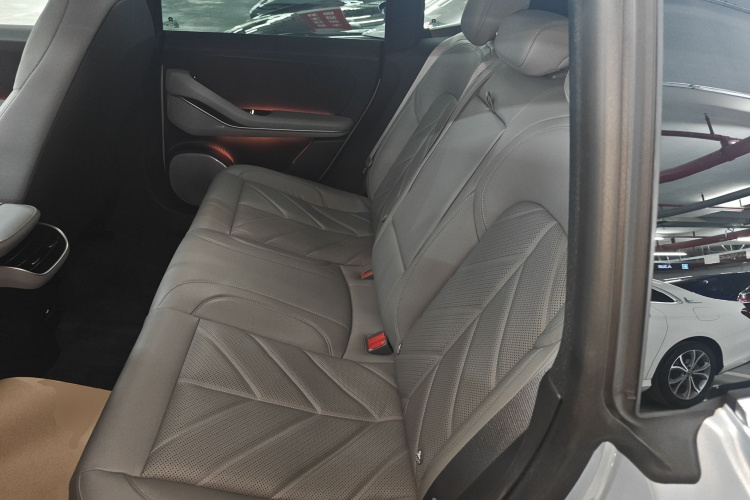 Exceed ET5 2025 car image #17