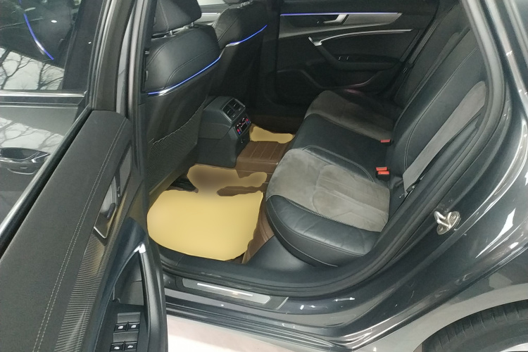 Audi A6L New Energy 2020 car image #17