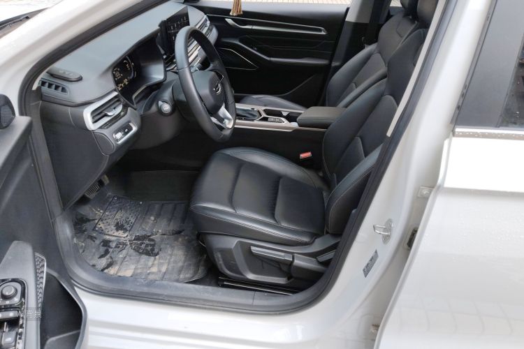 GEELY Emgrand 2022 #17 GEELY Emgrand 2022 car image #17