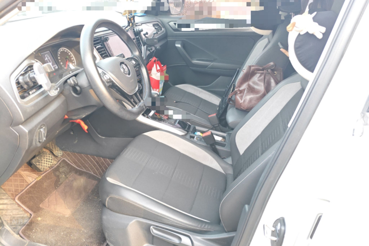 T-Roc 2019 car image #17