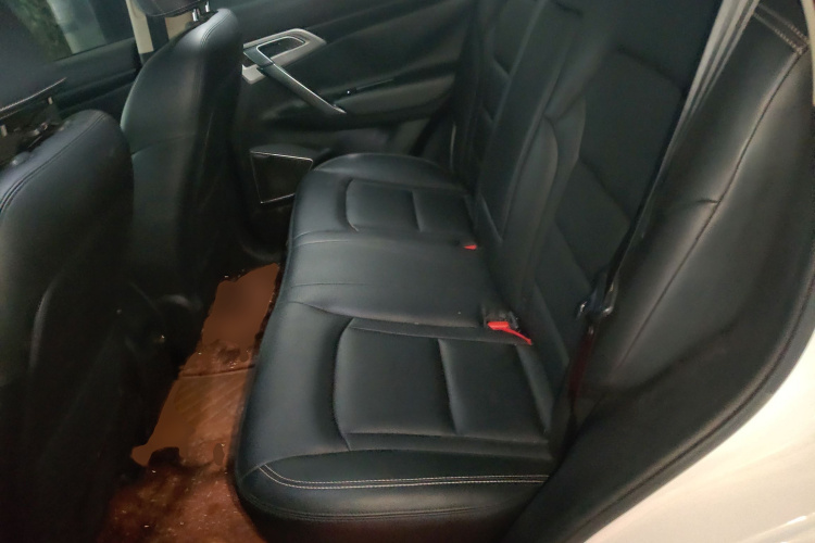 GEELY Boyue 2016 immagine di auto #17