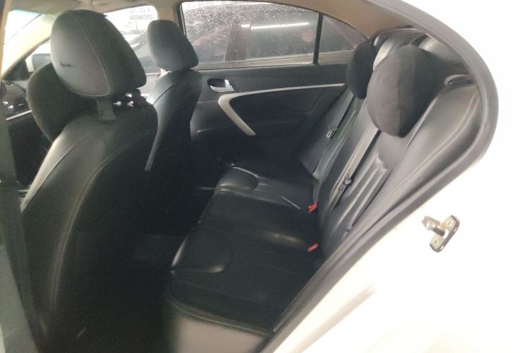 GEELY Emgrand 2017 car image #17