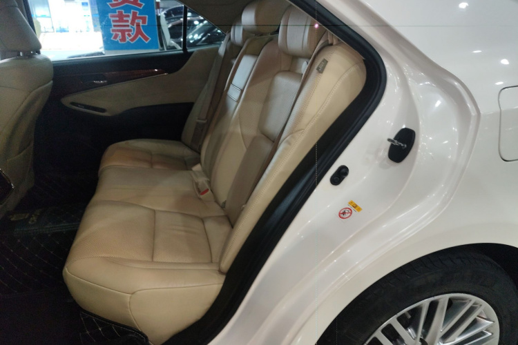 丰田 皇冠 2015 汽车图片 #17