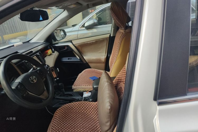 Toyota RAV4 2015 car image #17