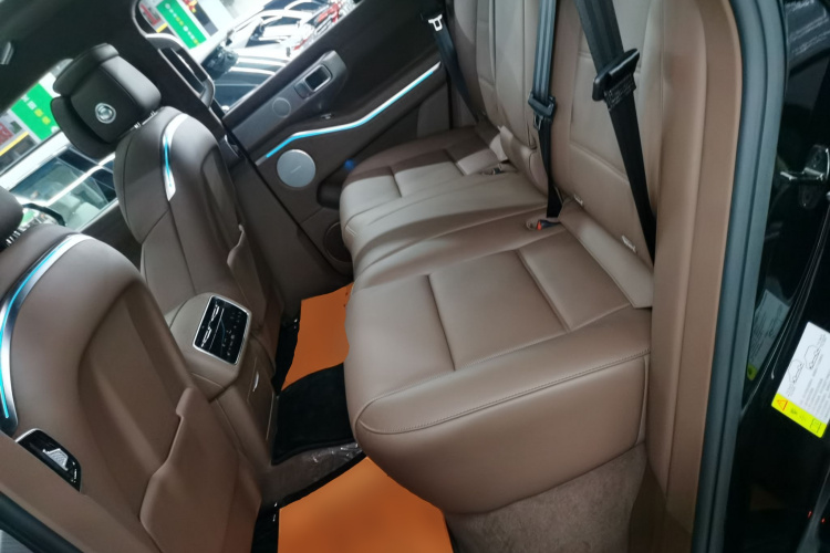 Tank 700 New Energy 2024 car image #17