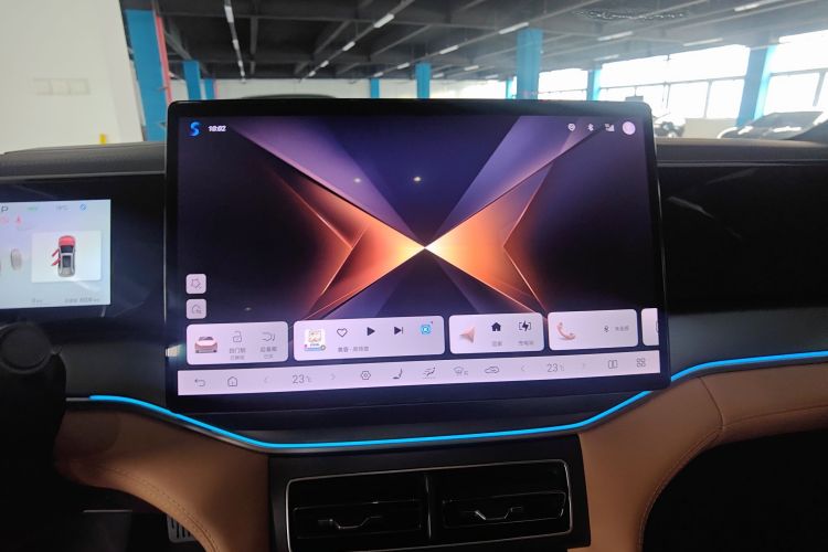 BYD SongL DM-i 2025 car image #17