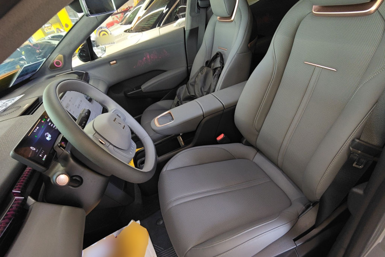 Zeekr X 2025 car image #17