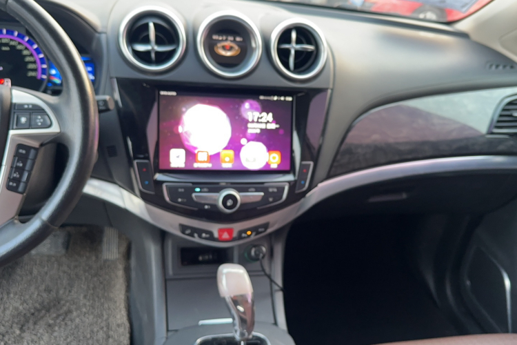 BYD S7 2017 car image #17