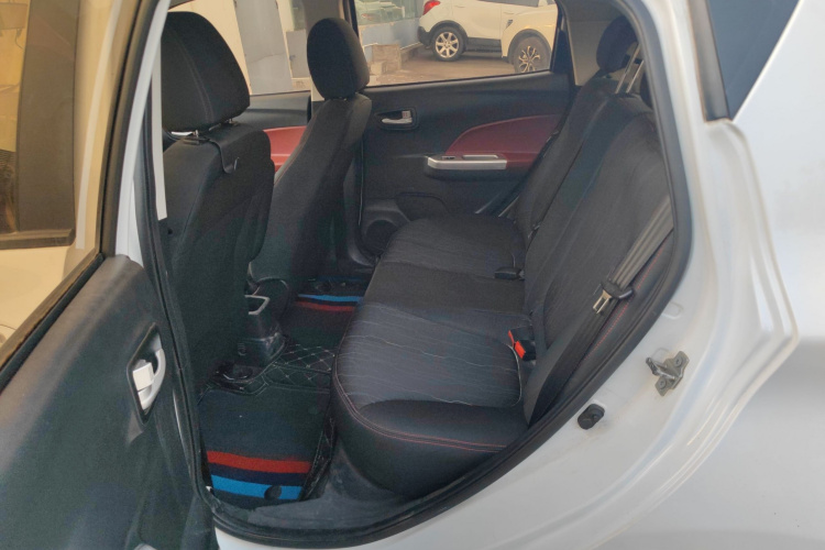 Changan BenBen 2017 car image #17