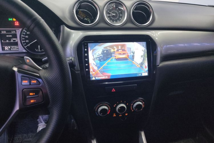 Suzuki Vitara 2016 изображение автомобиля #17