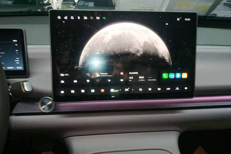 零跑汽车 零跑C10 2024 汽车图片 #17