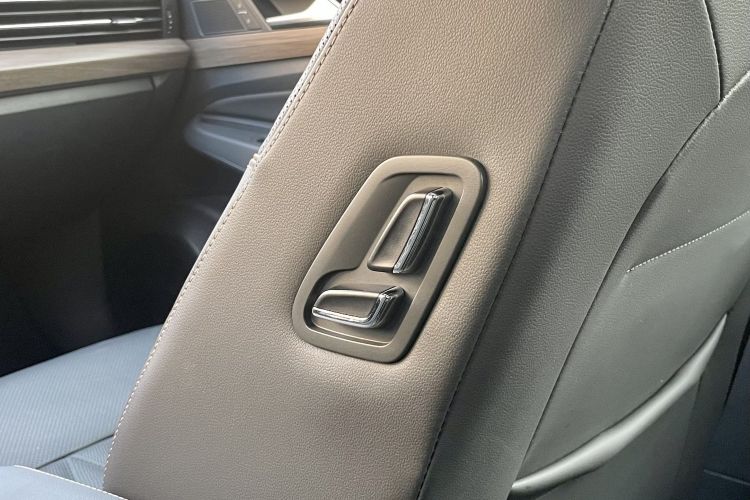 Volkswagen Passat New Energy 2019 #17 Volkswagen Passat New Energy 2019 car image #17