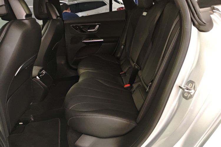 Mercedes-Benz EQE Class 2023 car image #17