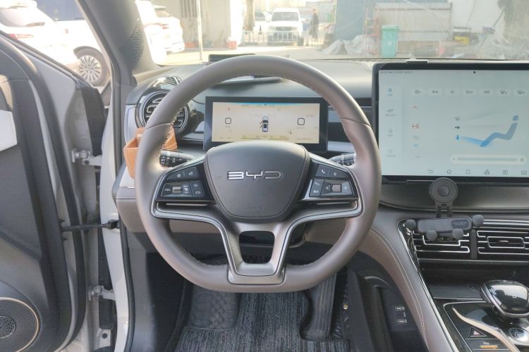 BYD Frigate 07 2024 #17 BYD Frigate 07 2024 car image #17