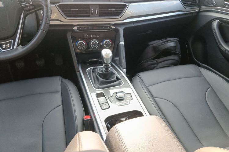 Haval H6 2019 car image #17