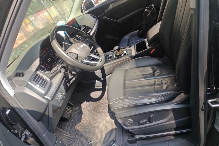 Audi Q5L 2020 صورة سيارة #17