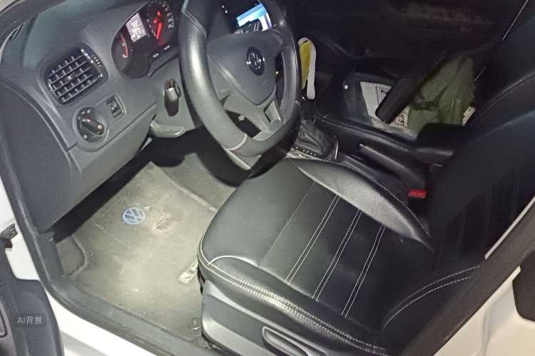 Polo 2017 car image #17