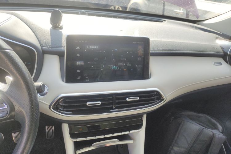 MG HS New Energy 2020 immagine di auto #17