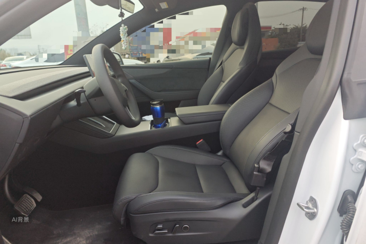 特斯拉 Model Y L 2025 汽车图片 #17