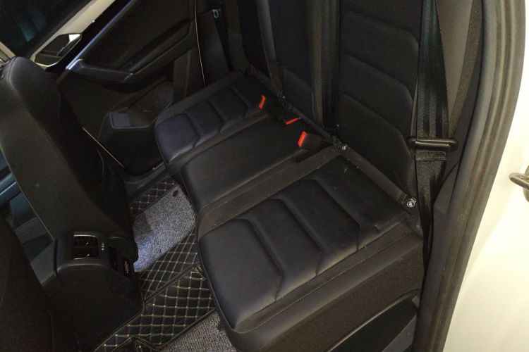 Volkswagen Tayron 2019 immagine di auto #17