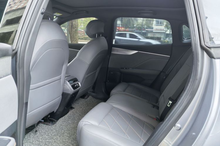 Deepal S05 2025 car image #17