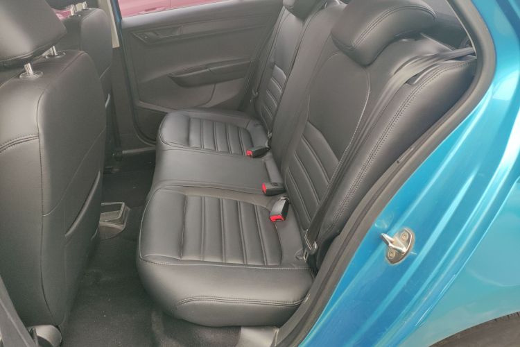 Skoda Fabia 2015 изображение автомобиля #17