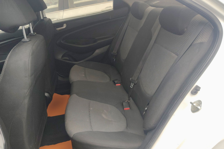 Hyundai Reina 2020 car image #17