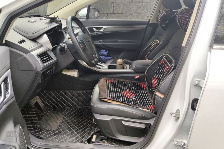 GEELY Emgrand GS 2019 car image #17