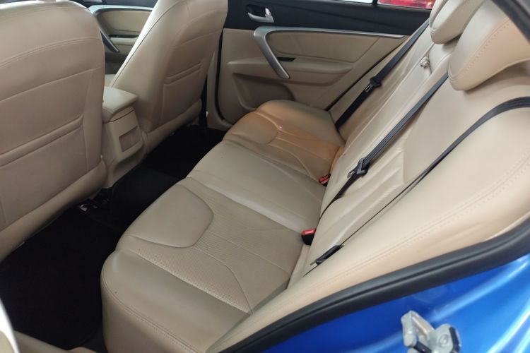 GEELY Emgrand 2017 #17 GEELY Emgrand 2017 car image #17