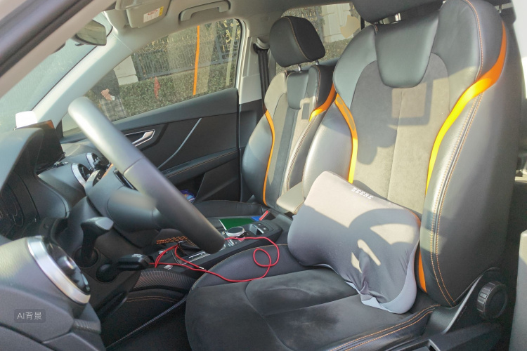 Audi Q2L e-tron 2023 car image #17