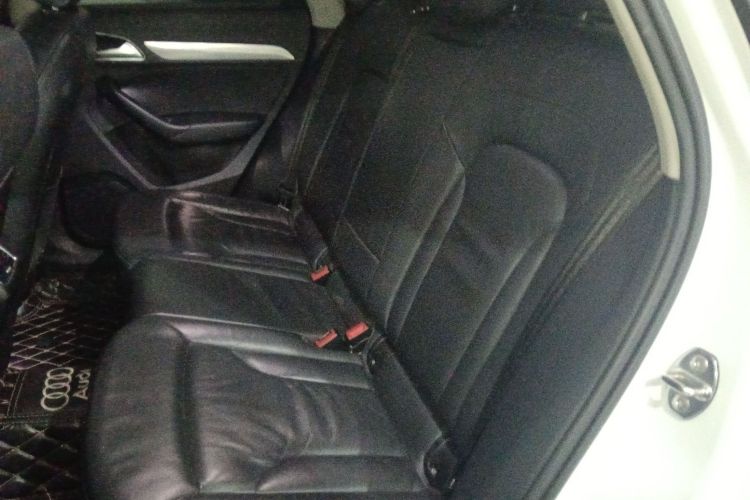 Audi Q3 2015 imagen de coche #17