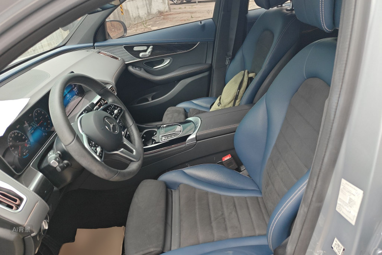 Mercedes-Benz EQC Class 2020 car image #17