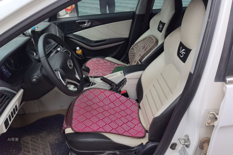 Soueast V5 Lingzhi 2017 car image #17