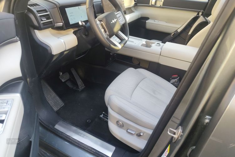 FangChengBao Tiger 7 2025 #17 FangChengBao Tiger 7 2025 car image #17